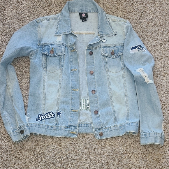 NEW NFL Team Apparel Seattle Seahawks Denim Jacket - Picture 1 of 6